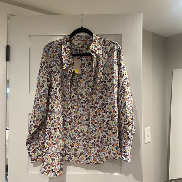 Floral Multicolor silk button up - Picture 3 of 8